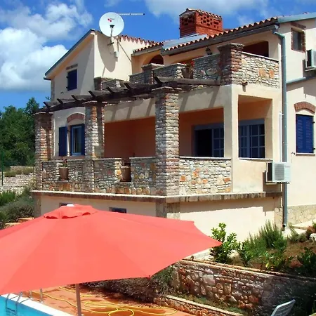 Family-friendly With Pool In